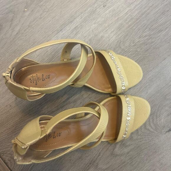 Size 7 style and co - Picture 4 of 4